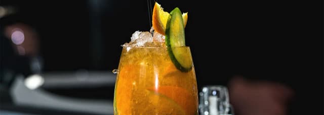 Najlepsze drinki z Metaxa 5, które zachwycą Twoje podniebienie Najlepsze drinki z Metaxa 5, które zachwycą Twoje podniebienie